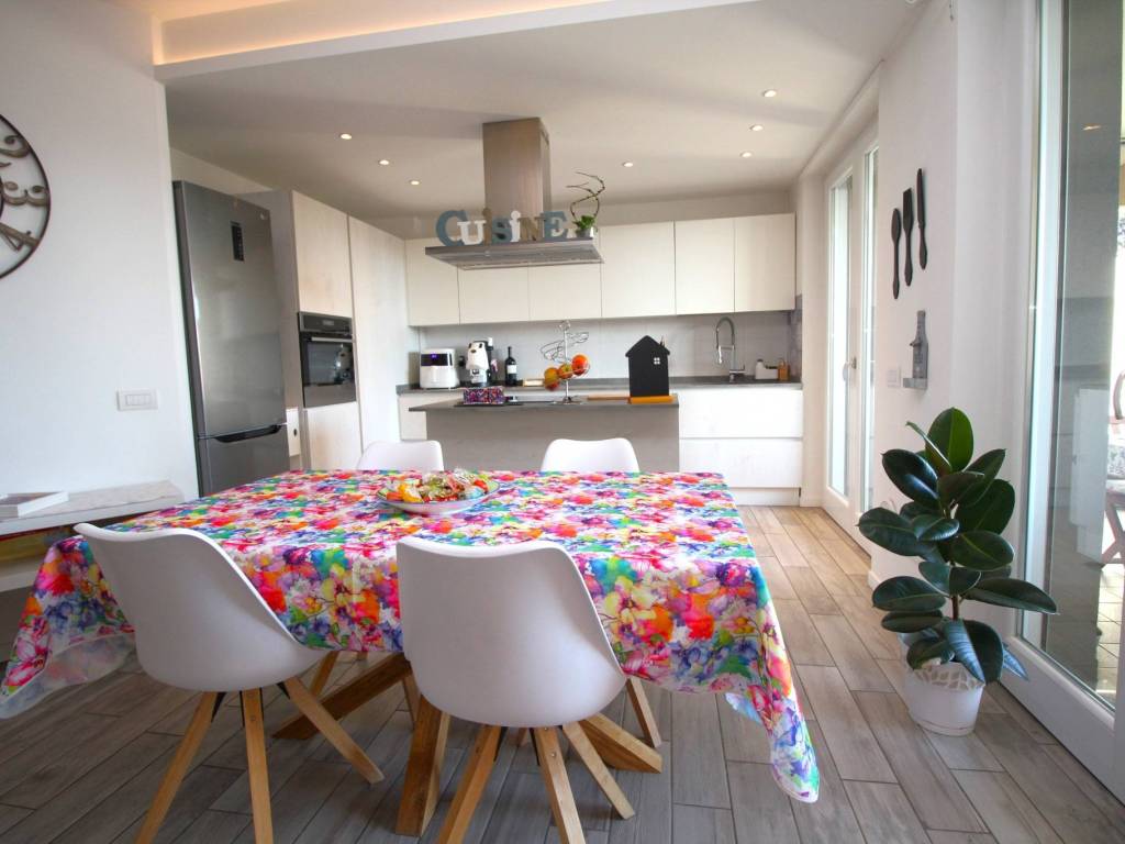 Appartamento a Marnate in Via Aniene - Foto 4