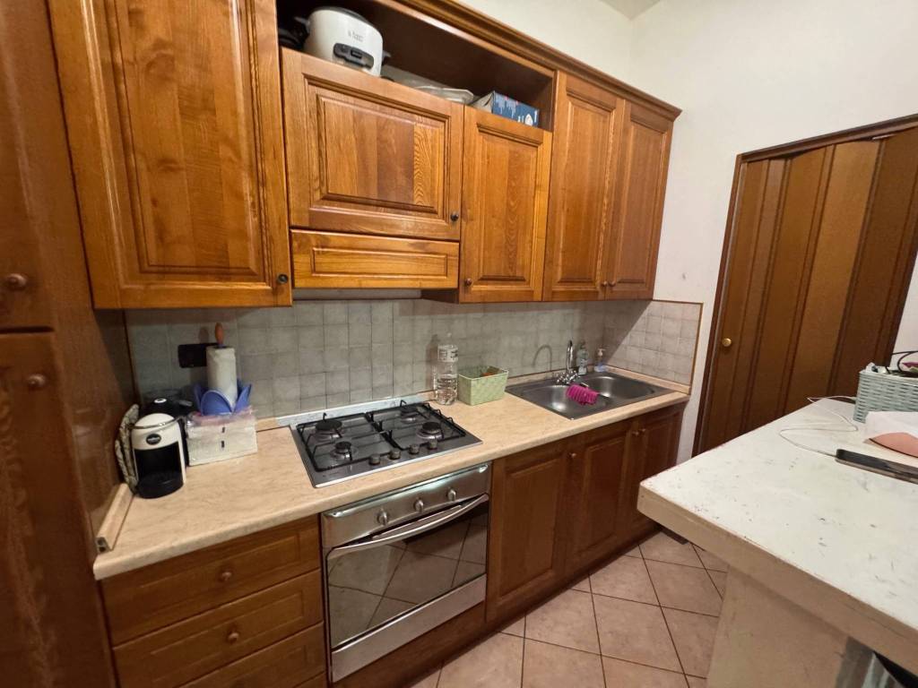 Appartamento a Lucca in Via Bonagiunta Urbiciani - Foto 3