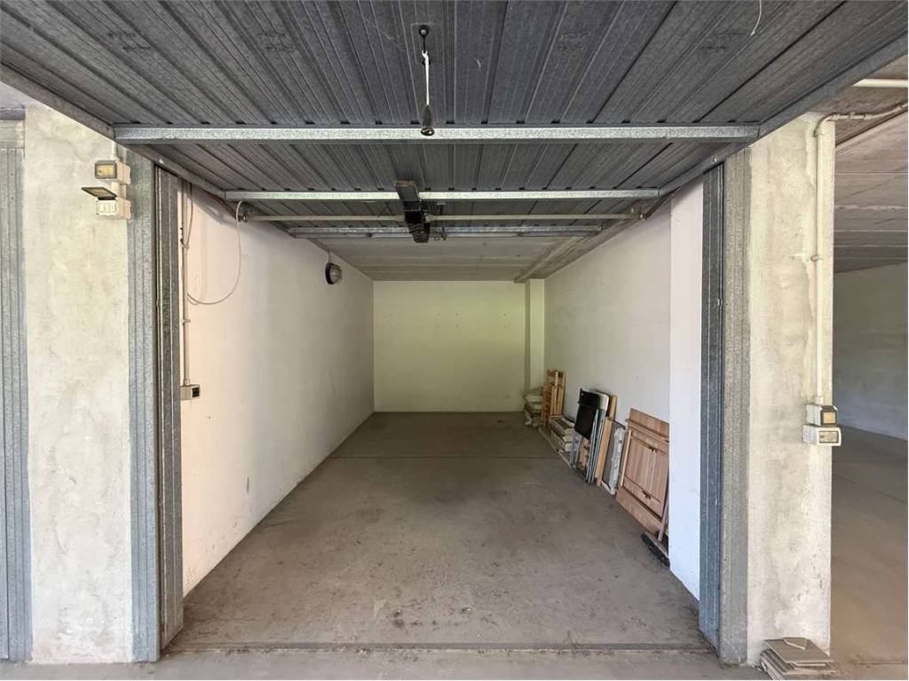 Box / garage a Riccione in Puccini, 16 - Foto 2