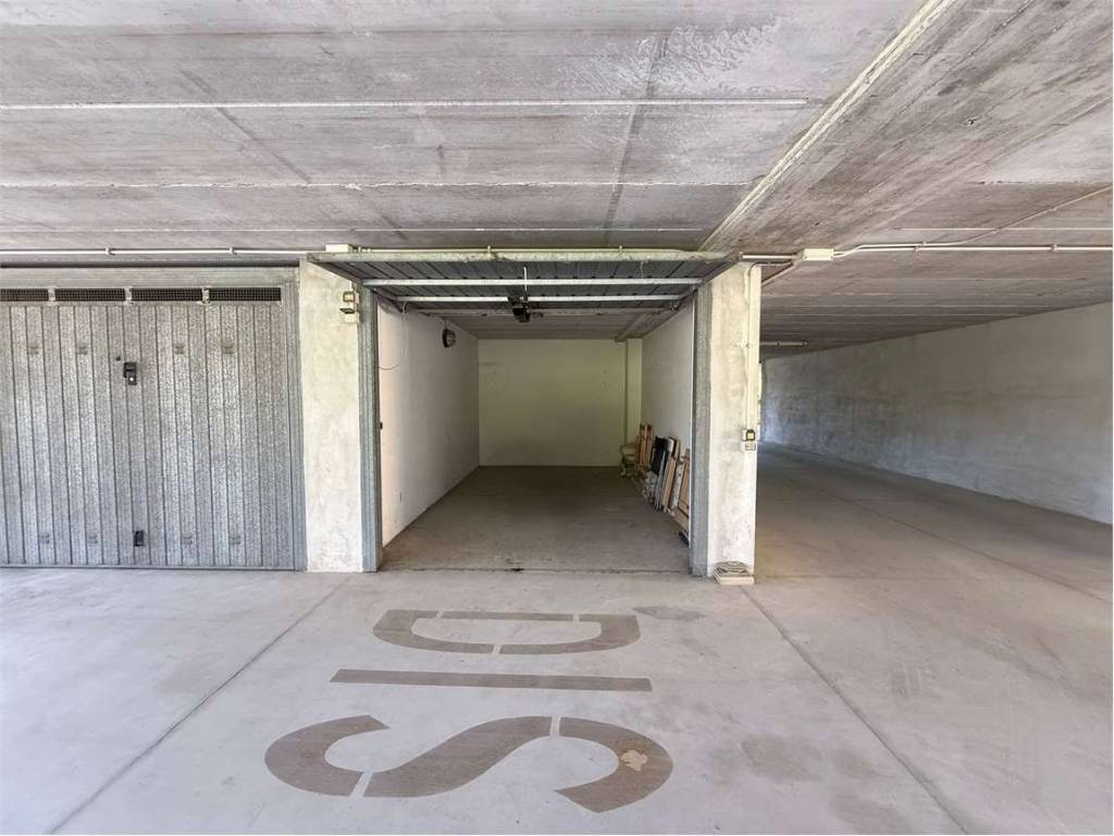 Box / garage a Riccione in Puccini, 16 - Foto 3