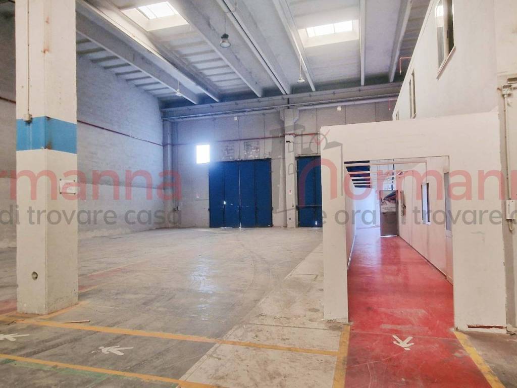 Immobile a Gricignano di aversa in Via dell'Industria - Foto 4