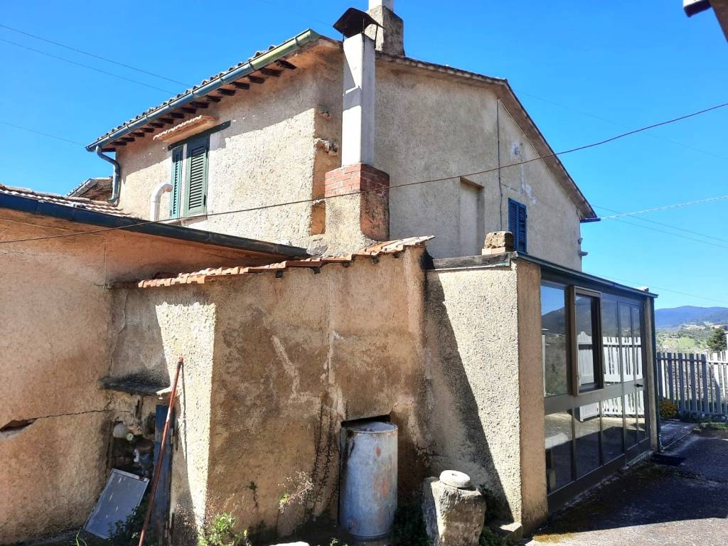 Casa indipendente a Casperia in Via San Giovanni - Foto 2