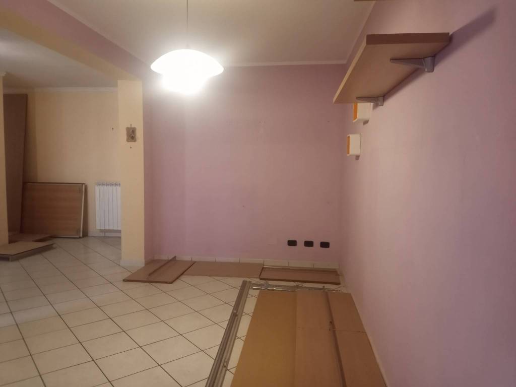 Appartamento a Cisterna di latina in Via Pietro Nenni - Foto 4