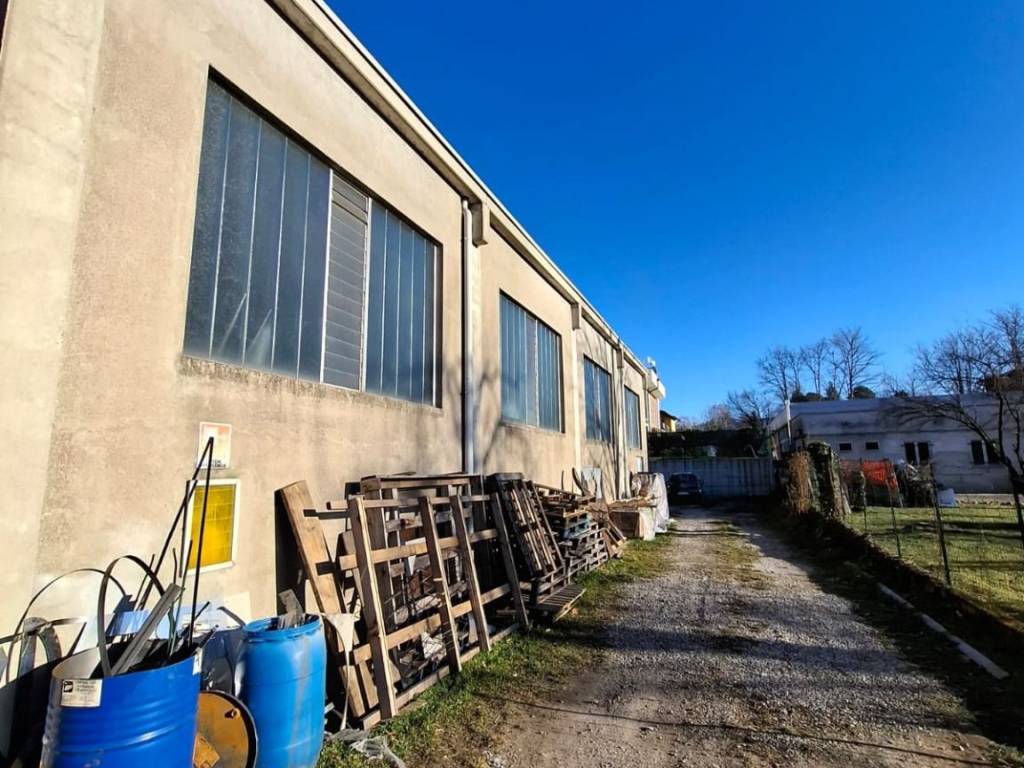 Immobile a Gavirate in Via Alioli e Sassi - Foto 3