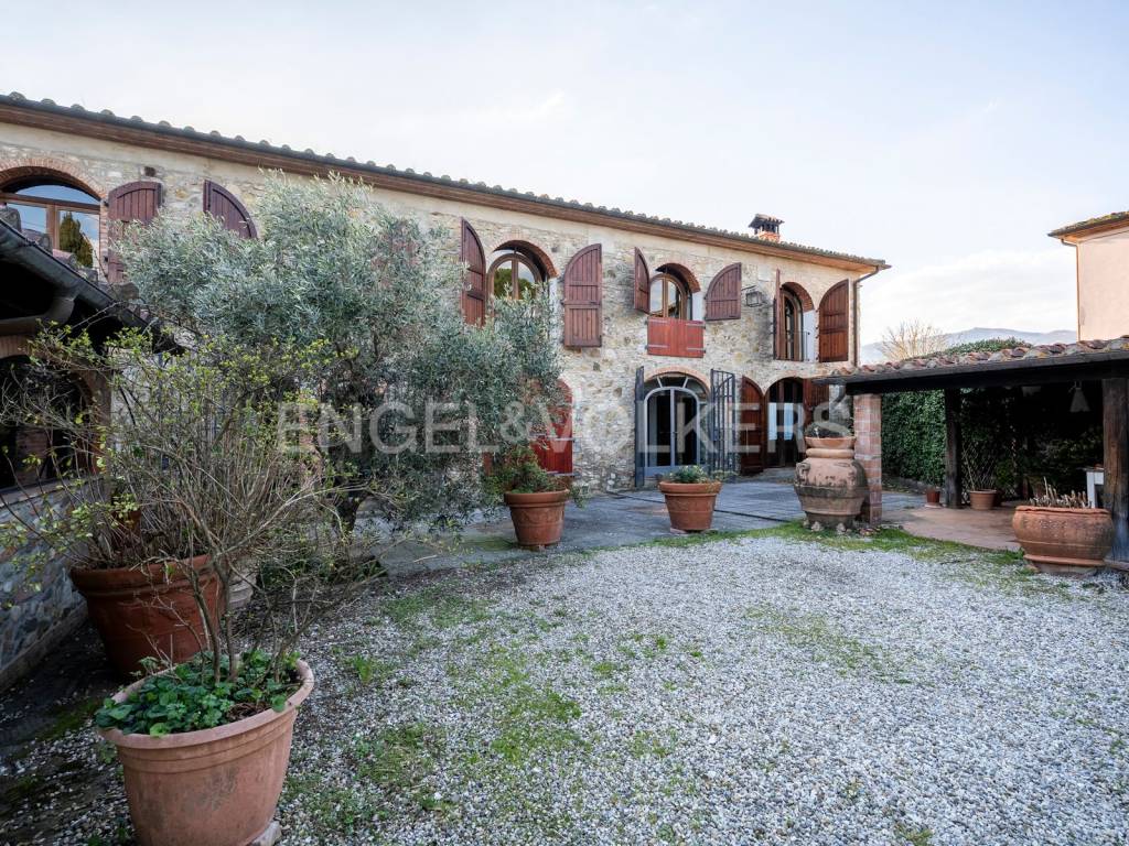 Villa a Pistoia in Via San Piero in Vincio - Foto 2