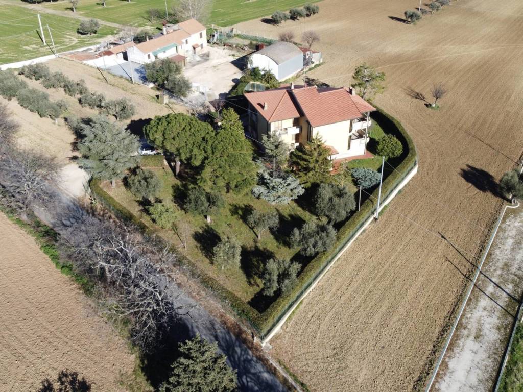 Villa a Civitanova marche in Strada Castelletta - Foto 2
