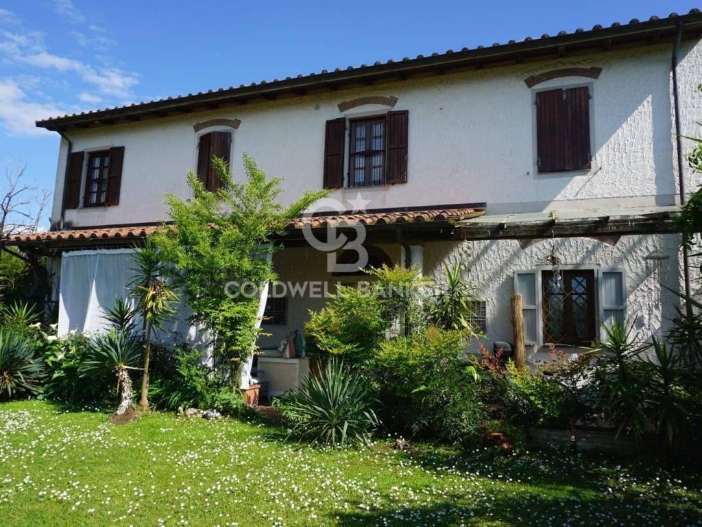 Rustico / casale a Pietrasanta in Via Pisanica, 95 - Foto 3