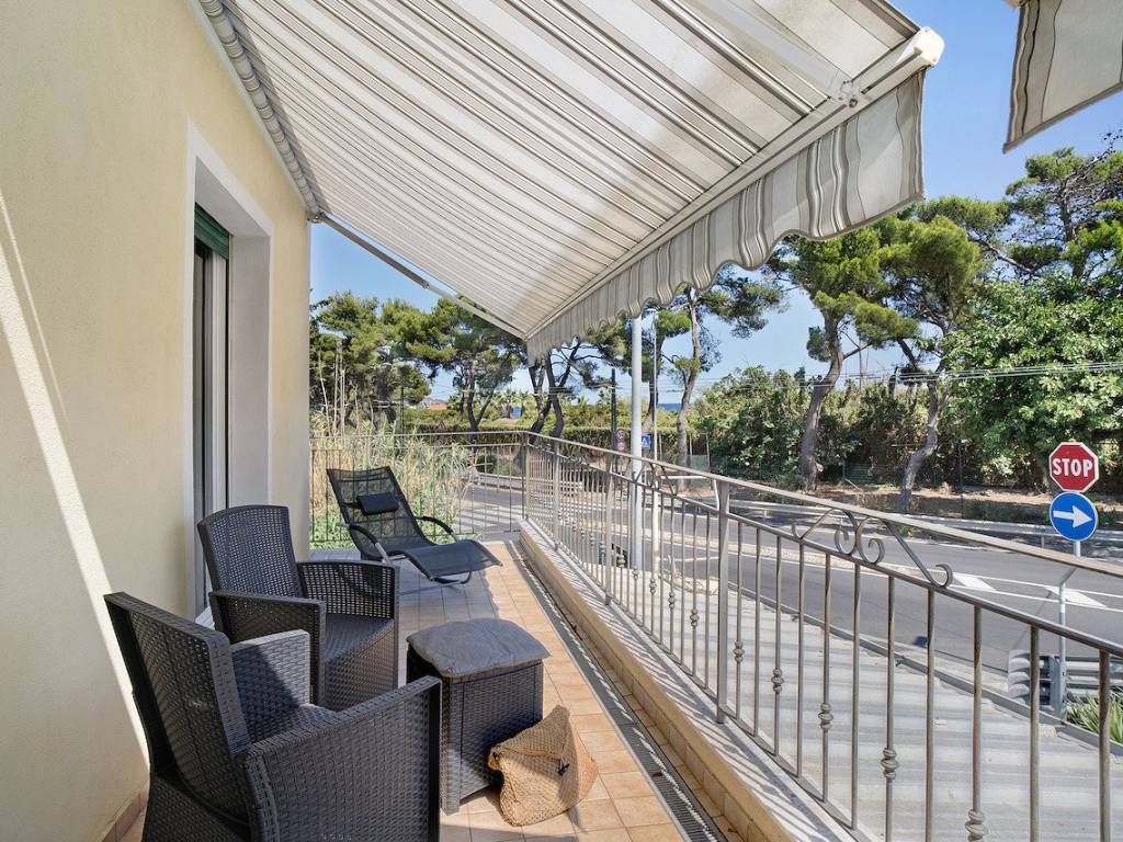 Appartamento a Sanremo in Corso Giuseppe Mazzini, 593 - Foto 3