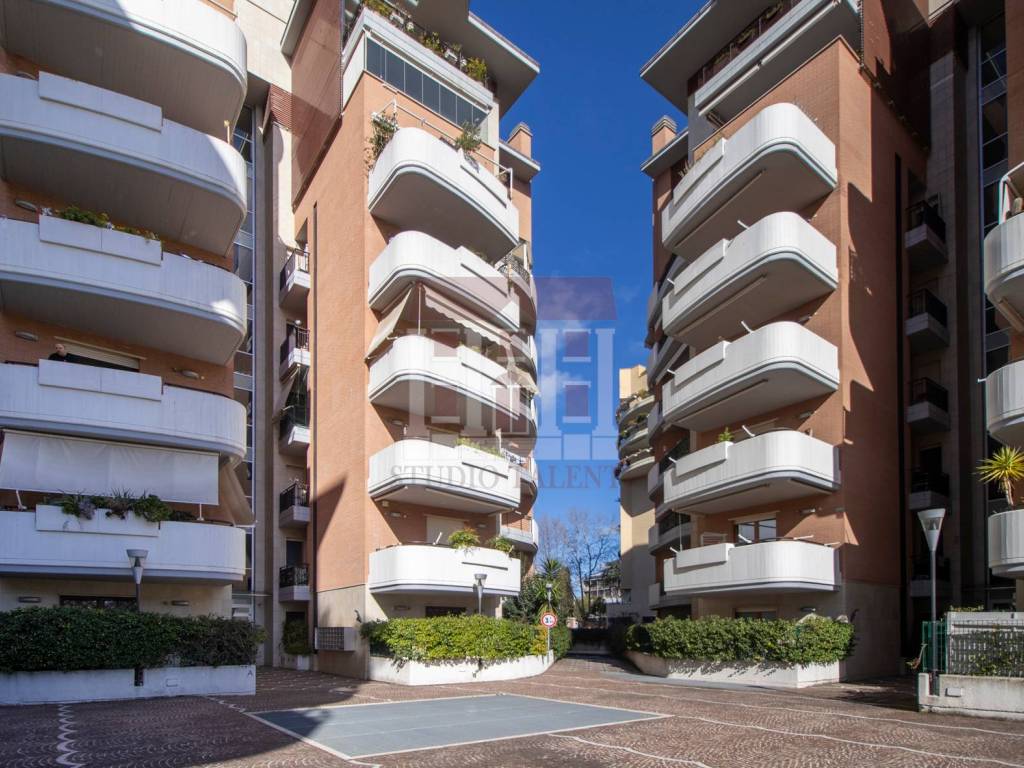Appartamento a Roma in Via Dario Niccodemi, 80 - Foto 1