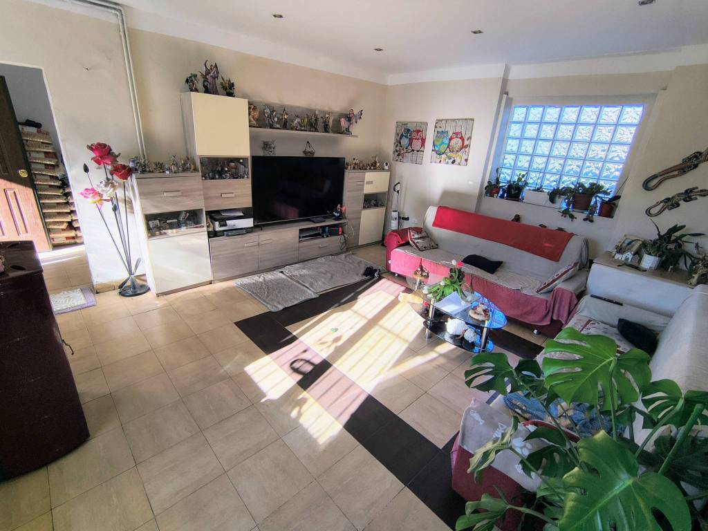 Villa a Borgomanero in Via Giuseppe Verdi - Foto 3