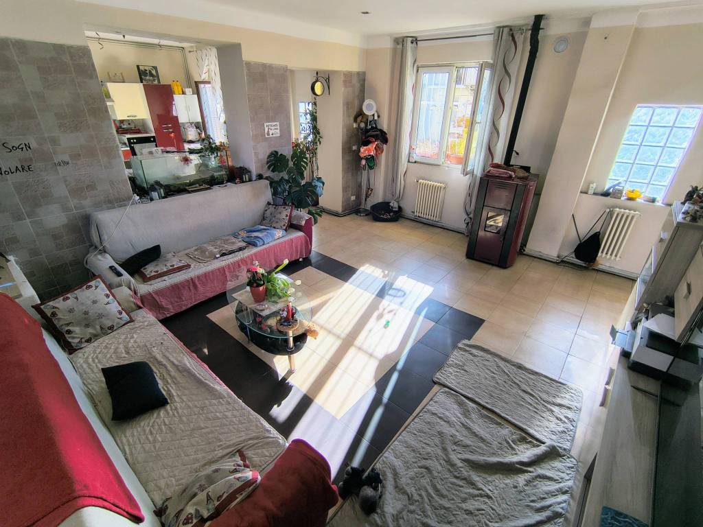 Villa a Borgomanero in Via Giuseppe Verdi - Foto 4