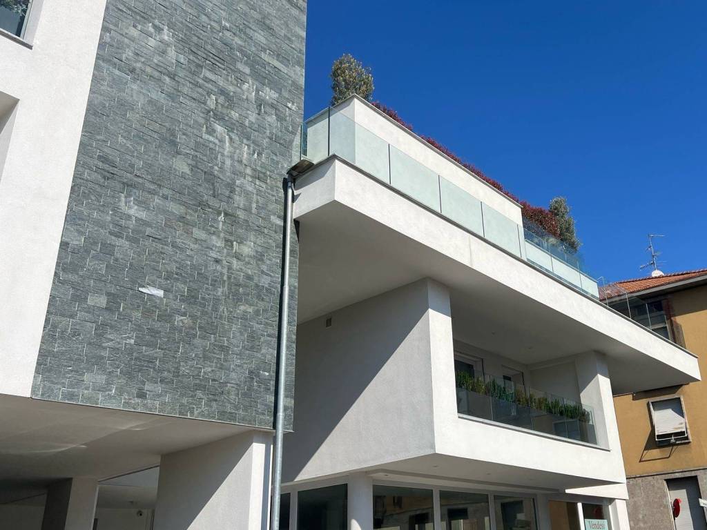 Appartamento a Cantù in Via Francesco Anzani, 19 - Foto 3