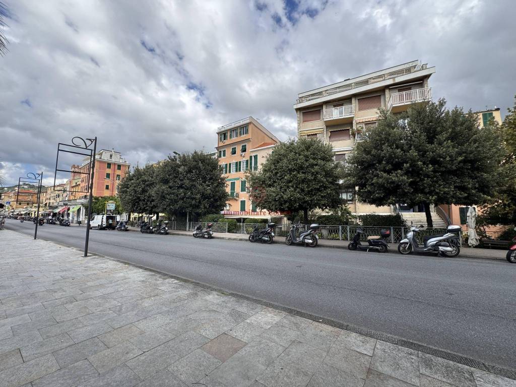 Appartamento a Varazze in Corso Giacomo Matteotti, 12 - Foto 4