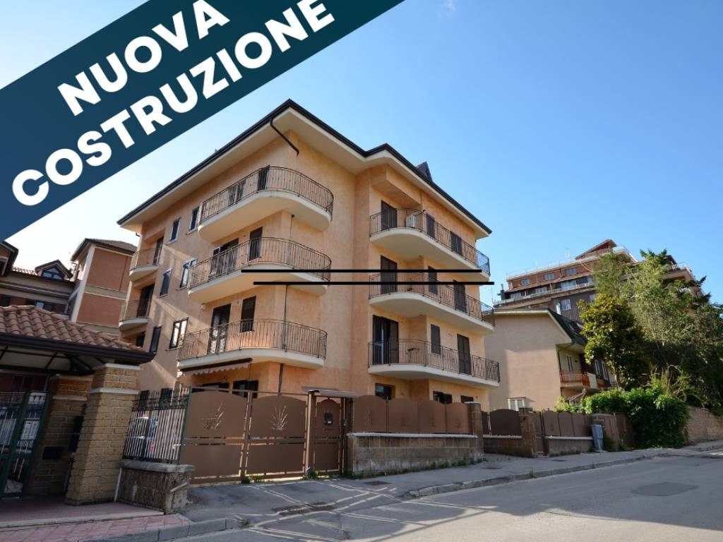 Appartamento a Avellino in Via Vincenzo Barra - Foto 2