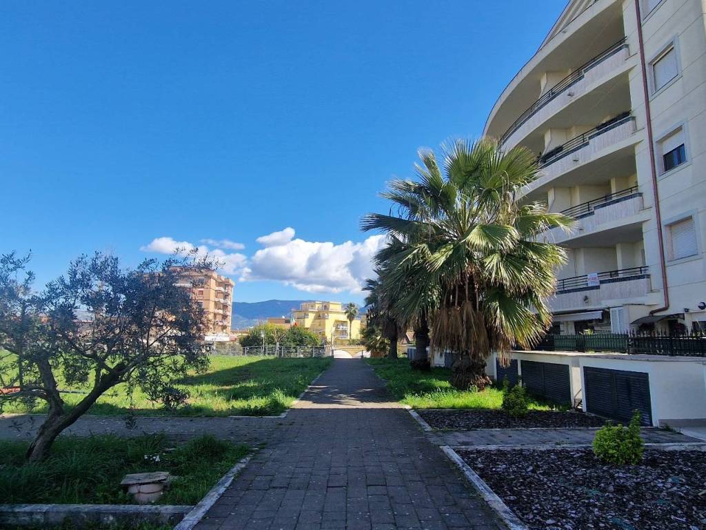 Palazzo / stabile a Cisterna di latina in Via Rimini - Foto 5