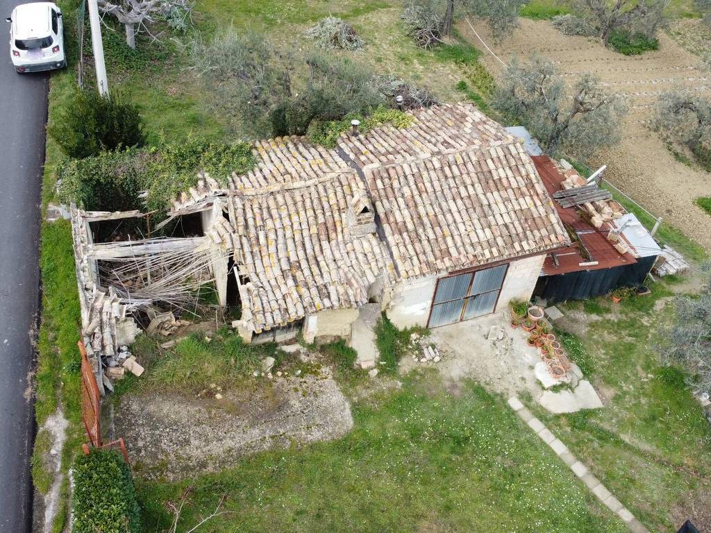 Rustico / casale a Roseto degli abruzzi in Strada provinciale - Foto 2