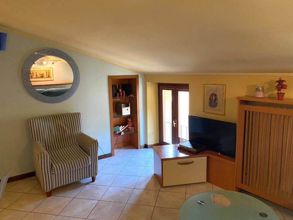 Appartamento a Desenzano del garda in Via Giuseppe Mazzini - Foto 5