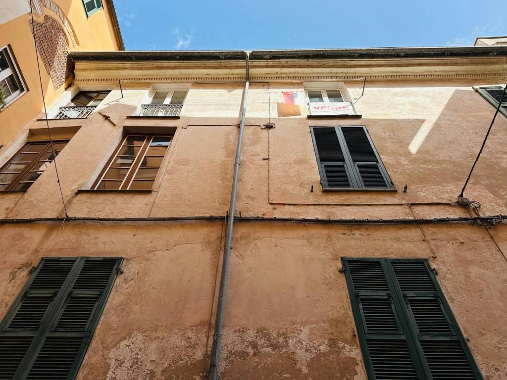 Appartamento a Albenga in Via Medaglie d'Oro - Foto 2