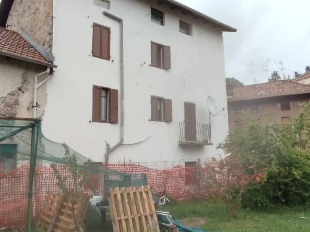 Casa indipendente a Valdilana in Via Fabbriche, 45 - Foto 4