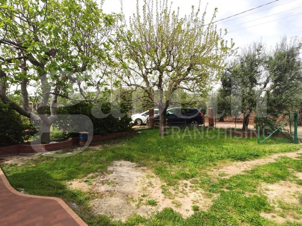 Villa a Andria in CONTRADA CALCAROLE, SNC - Foto 3