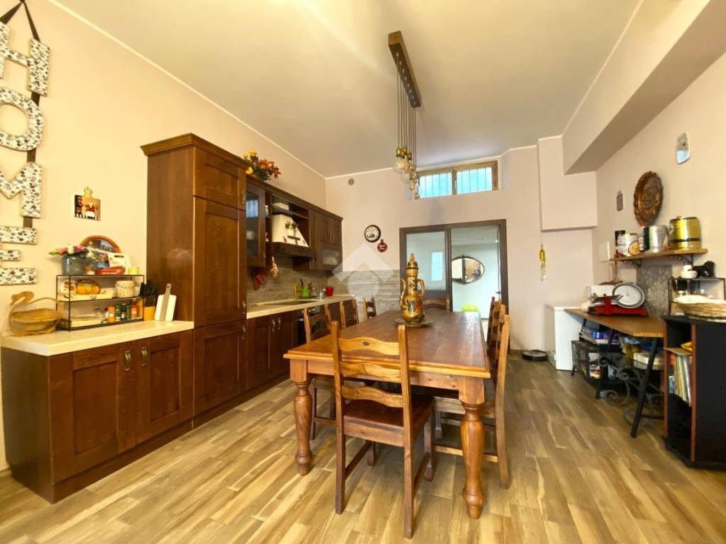 Casa indipendente a Vaiano in Via Val di Bisenzio, 253 - Foto 4