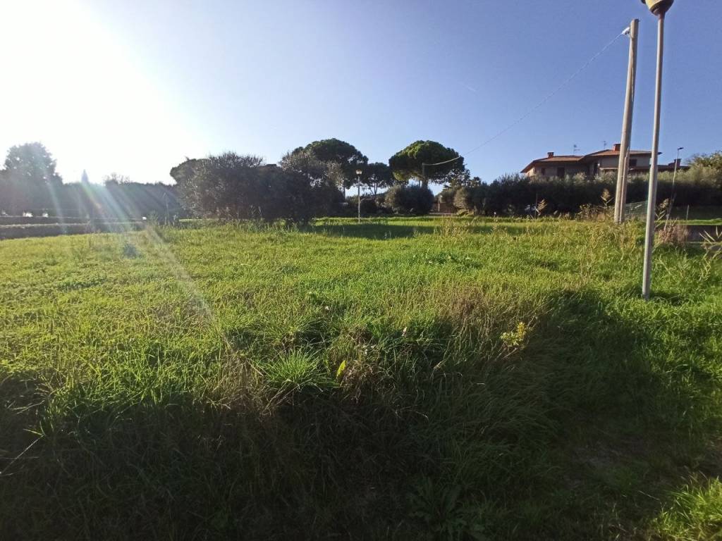 Terreno a Castiglione del lago in Via Fioretti - Foto 3