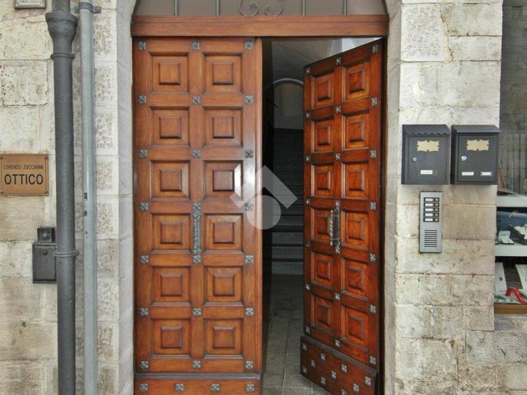 Appartamento a Gualdo tadino in Corso Italia, 21 - Foto 2