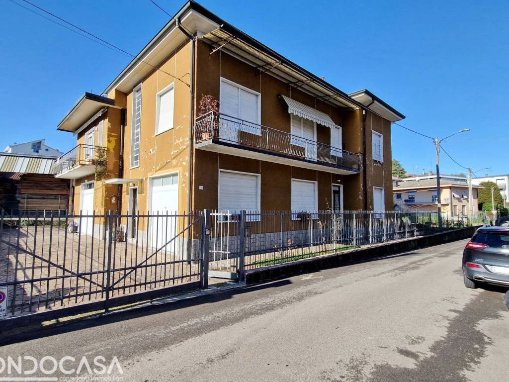 Casa indipendente a Cantù in via nazzario sauro, 11 - Foto 2
