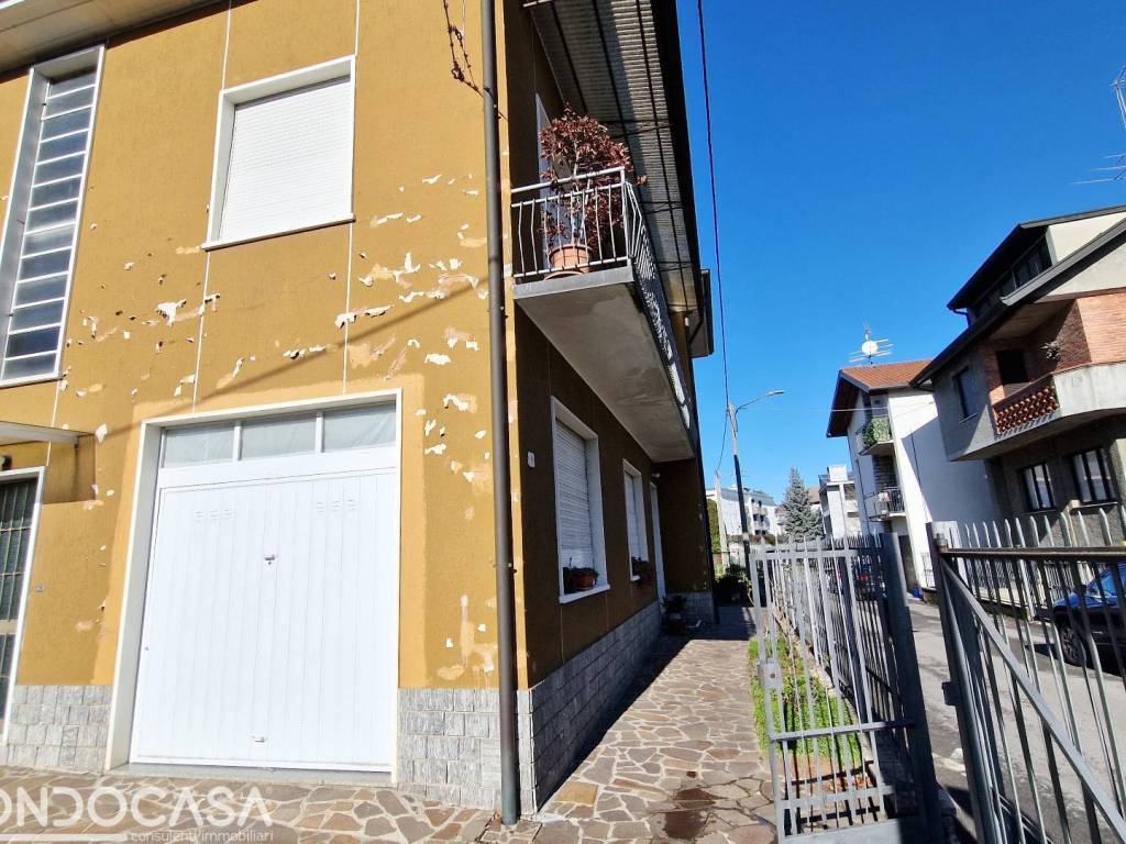 Casa indipendente a Cantù in via nazzario sauro, 11 - Foto 4