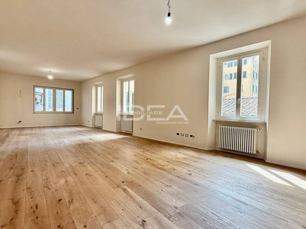 Appartamento a Lucca in Via degli Asili , - Foto 2