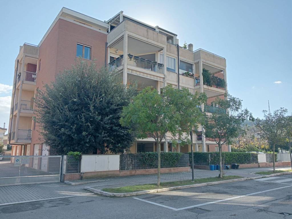 Appartamento a Pescara in Via San Pio da Pietrelcina, 9 - Foto 4