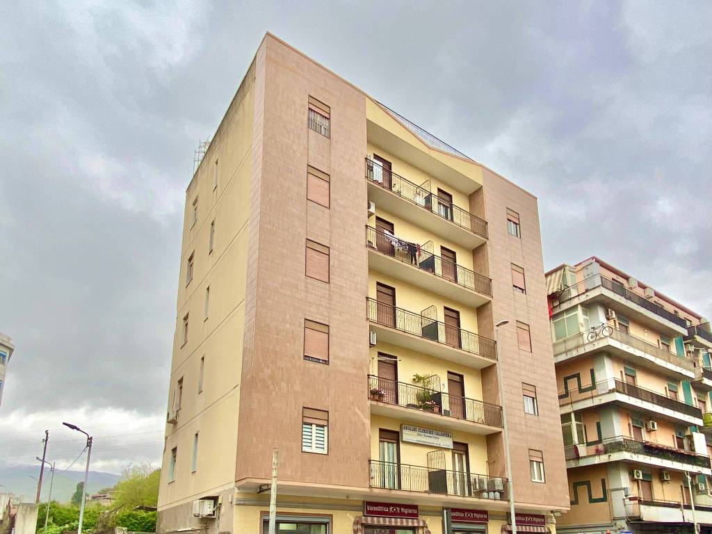 Appartamento a Messina in Via Adolfo Celi - Foto 2