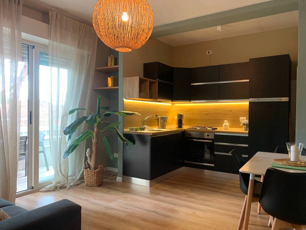 Appartamento a Riccione in Viale Amilcare Ponchielli - Foto 3