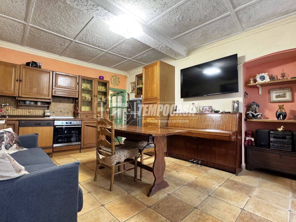 Casa indipendente a Biella in Strada Cantone Binella - Foto 5