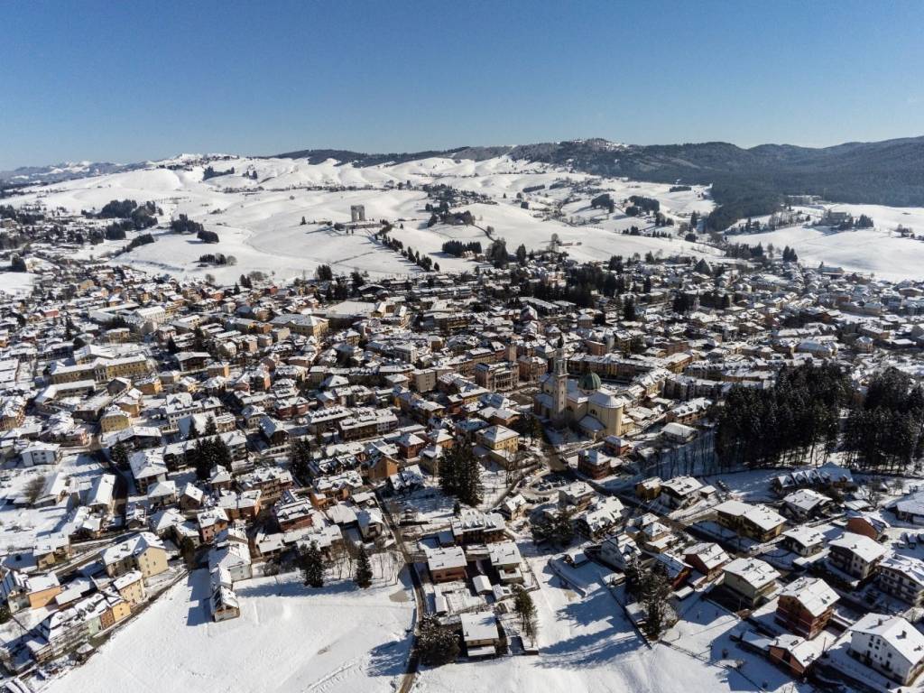 Appartamento a Asiago in Corso IV Novembre - Foto 3