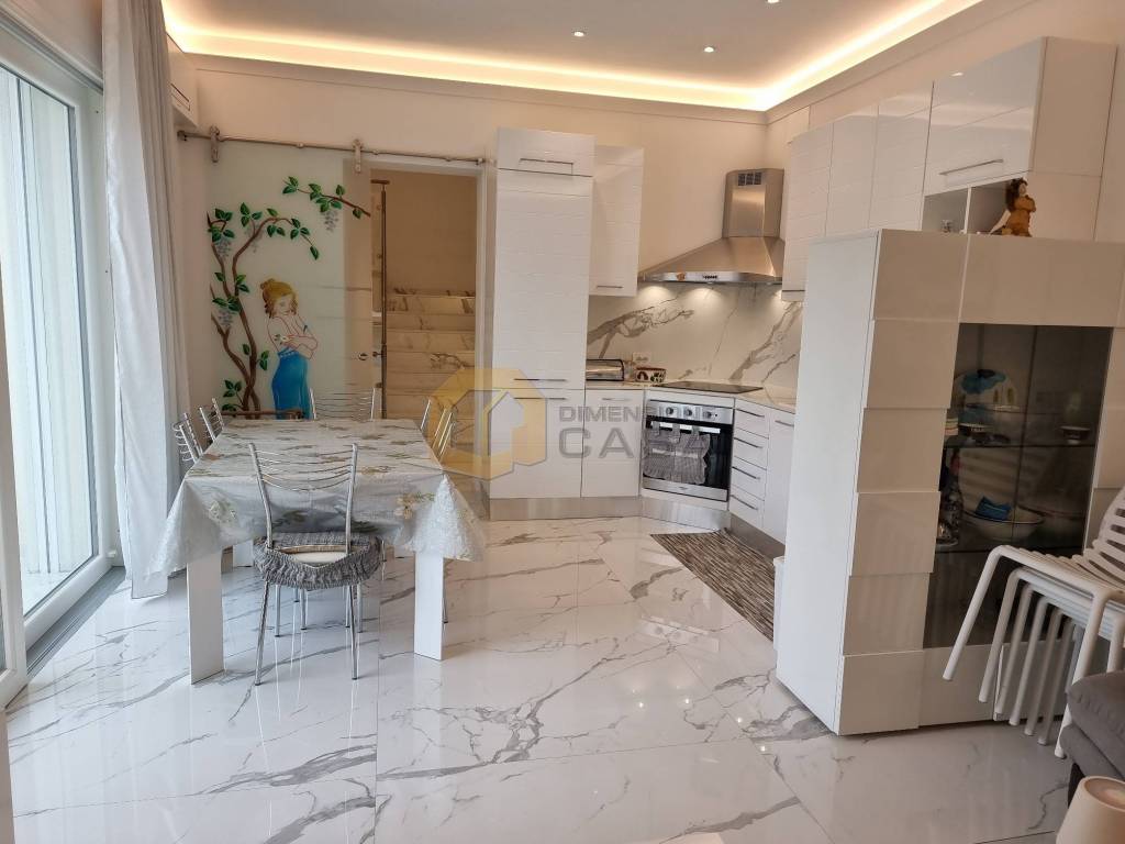 Villa a Pietrasanta in Via Galileo Galilei - Foto 2
