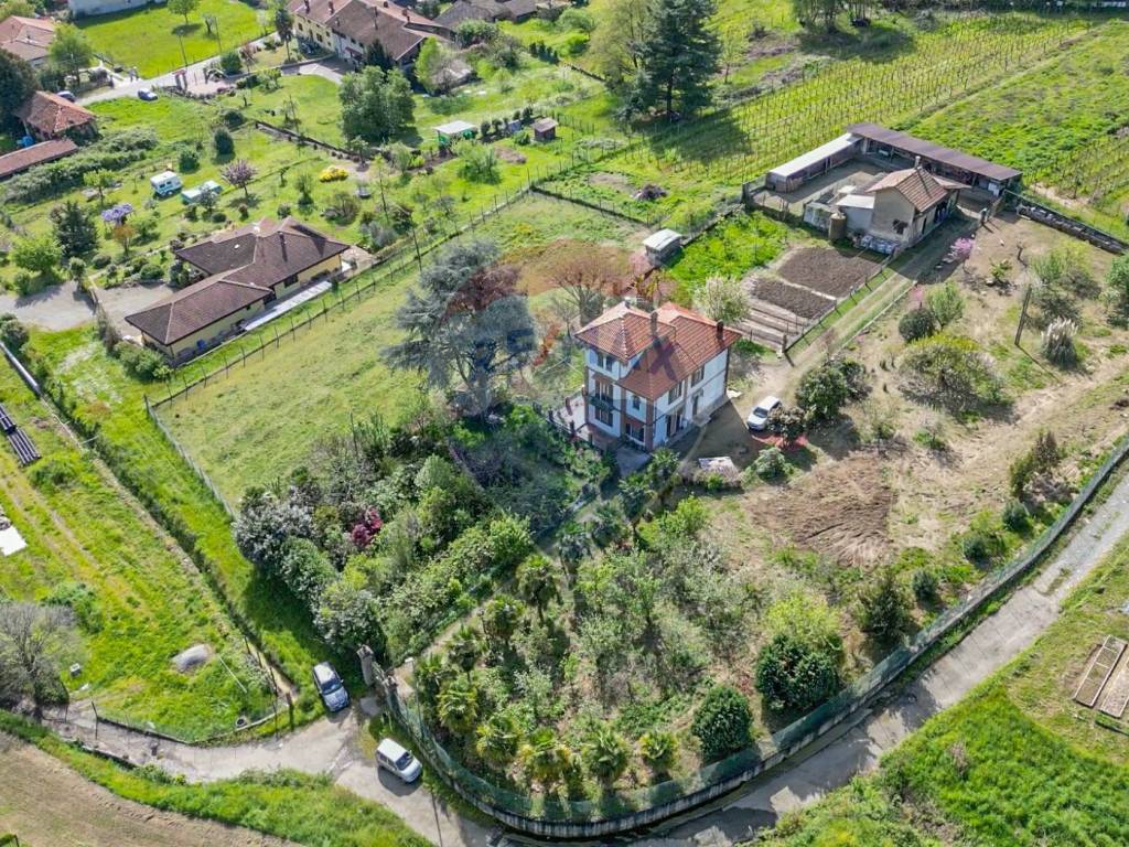 Villa a Salussola in Via Cavalier Silvio Sardi - Foto 2