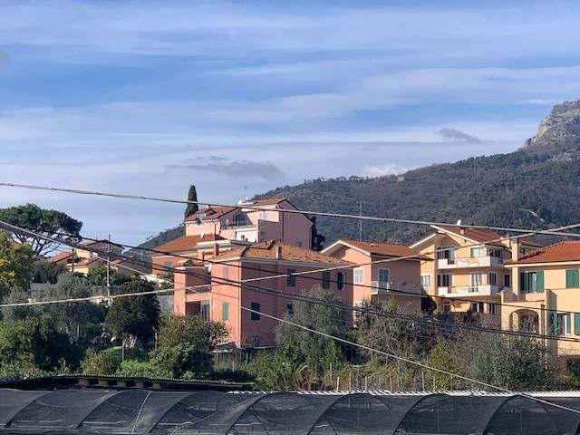 Villa a Loano in Via Giacomo Matteotti - Foto 2