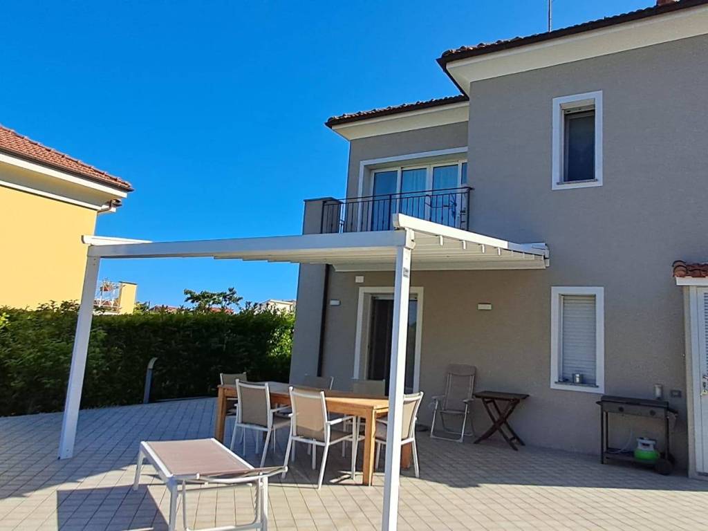 Villa a Loano in Via Giacomo Matteotti - Foto 3