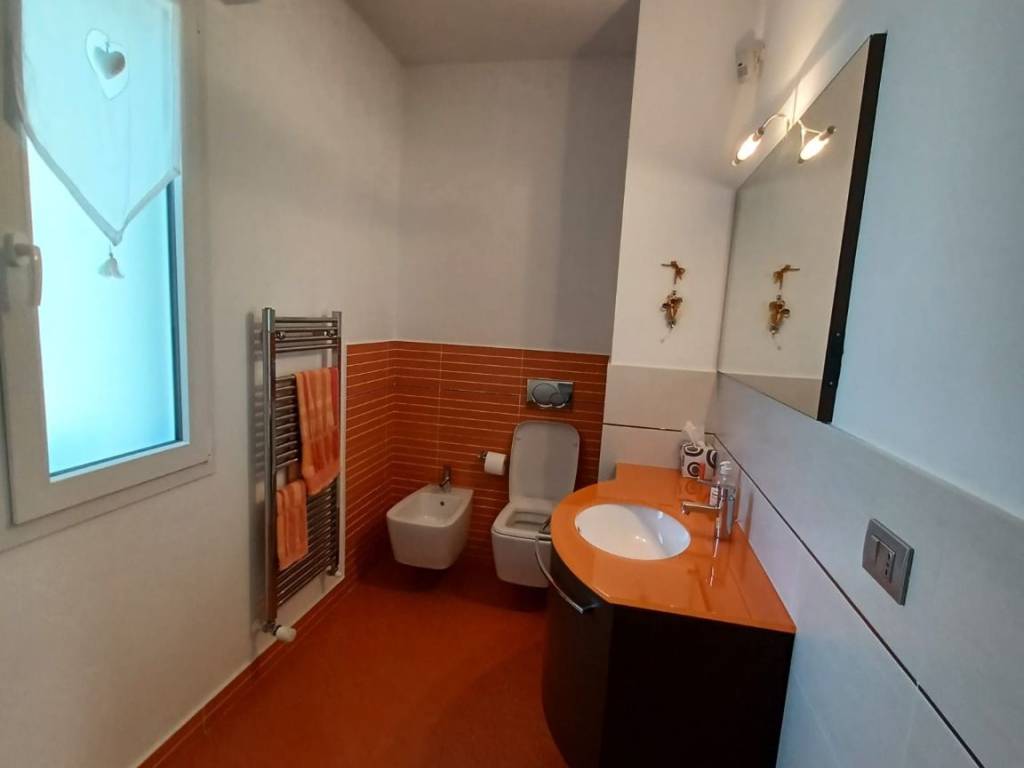Villa a Loano in Via Giacomo Matteotti - Foto 4