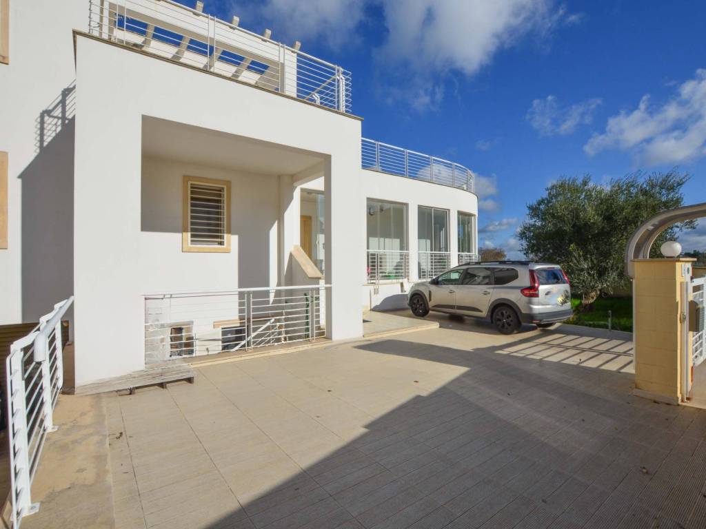 Villa a Gioia del colle in Via Salvo D'Acquisto, 51 - Foto 4