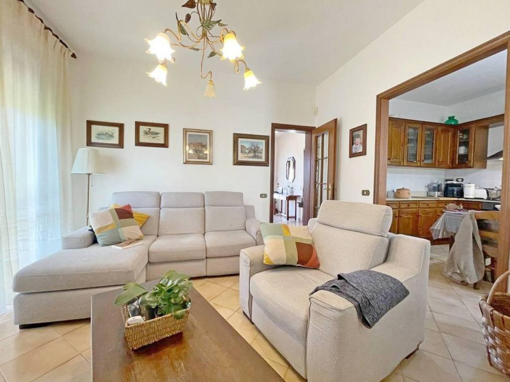 Appartamento a Lucca in Via Sant'Angelo, - Foto 5