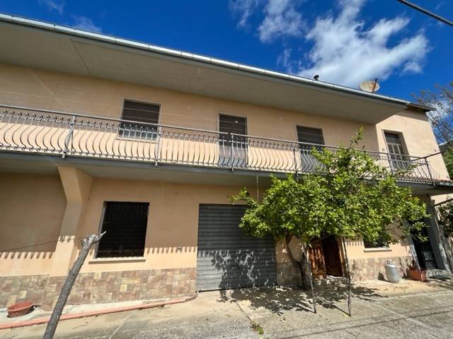 Villa a Alvito in Via Maiolfe - Foto 2