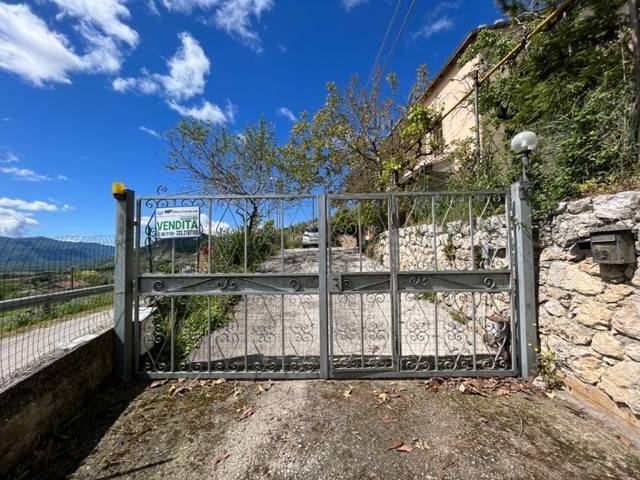 Villa a Alvito in Via Maiolfe - Foto 3