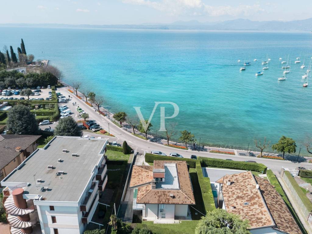 Villa a Bardolino in Lungolago C. Preite, 4 - Foto 2