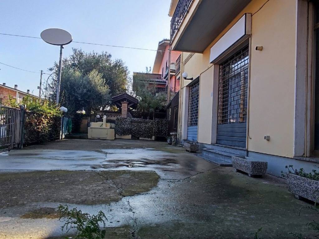 Immobile a Notaresco in Via della Provincia, 3 - Foto 2