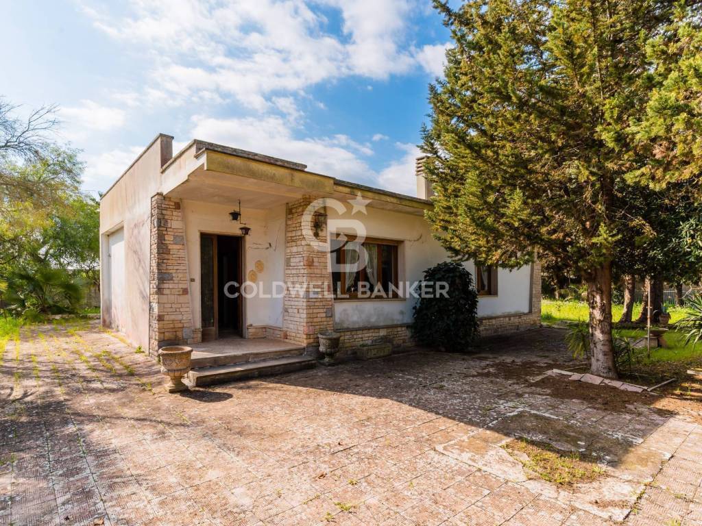 Villa a Cutrofiano in Via Aradeo - Foto 3