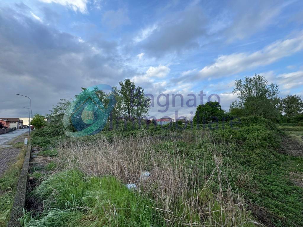 Terreno a Granozzo con monticello in Via Marcella Balconi - Foto 3