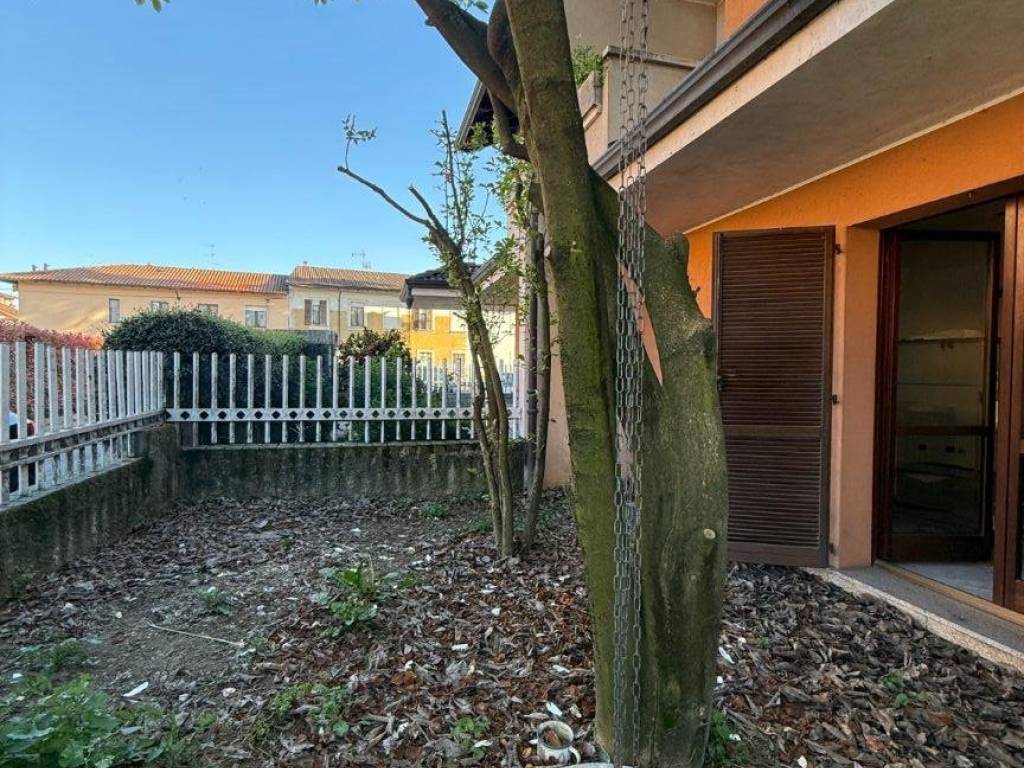 Villetta a schiera a Trecate in Via Strettura, 11 - Foto 4