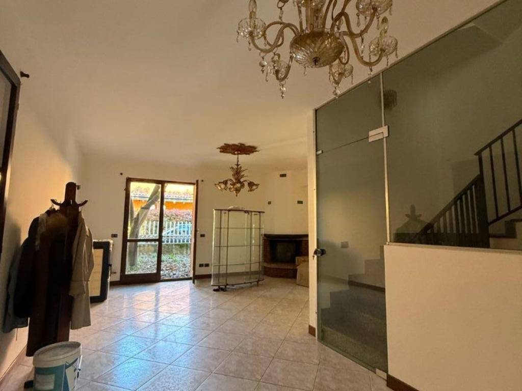 Villetta a schiera a Trecate in Via Strettura, 11 - Foto 5